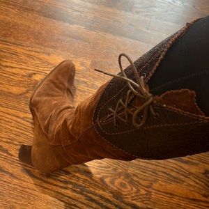 Vintage Italian suede and leather boots size 38
